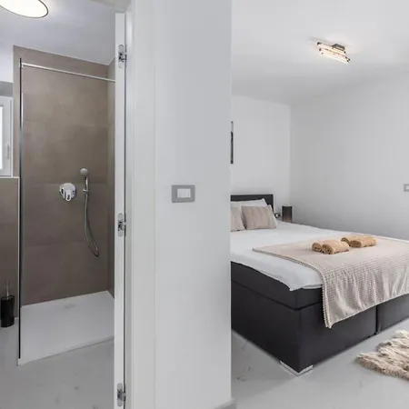 Bregha Apartment